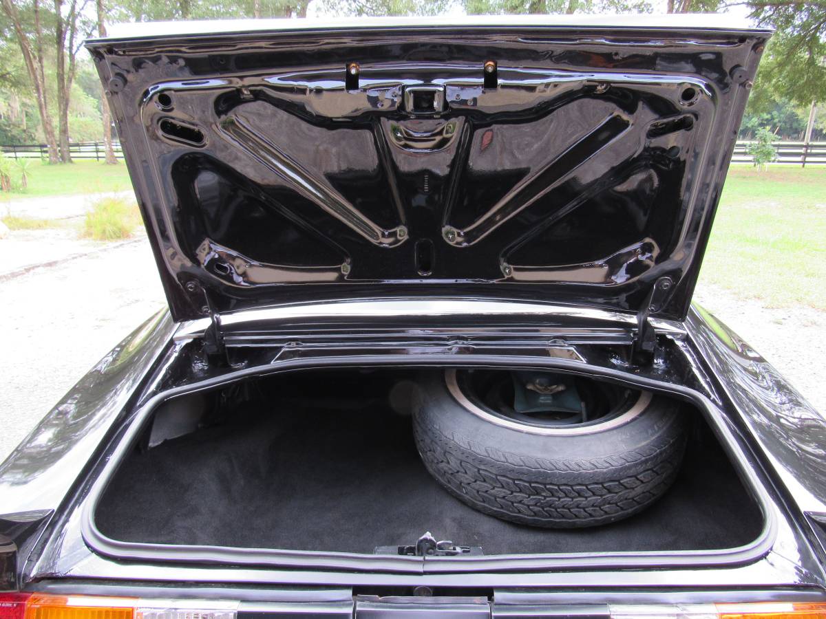 Chevy-camaro-1980-black-7