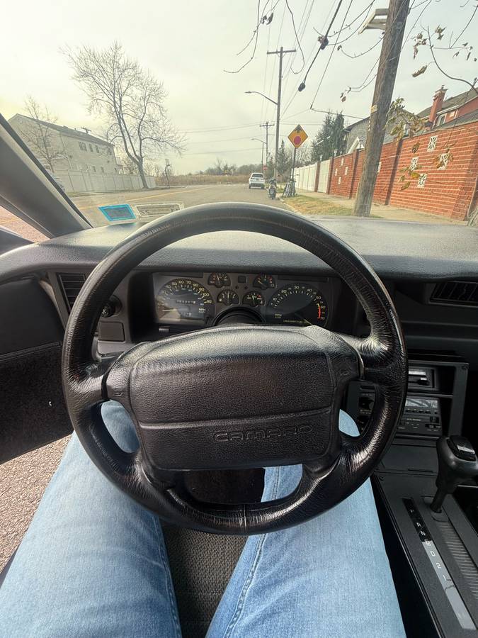 Chevy-camaro-1991-black-7