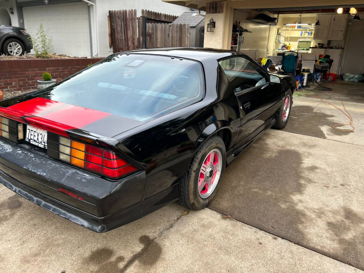 Chevy-camaro-1992-black-4