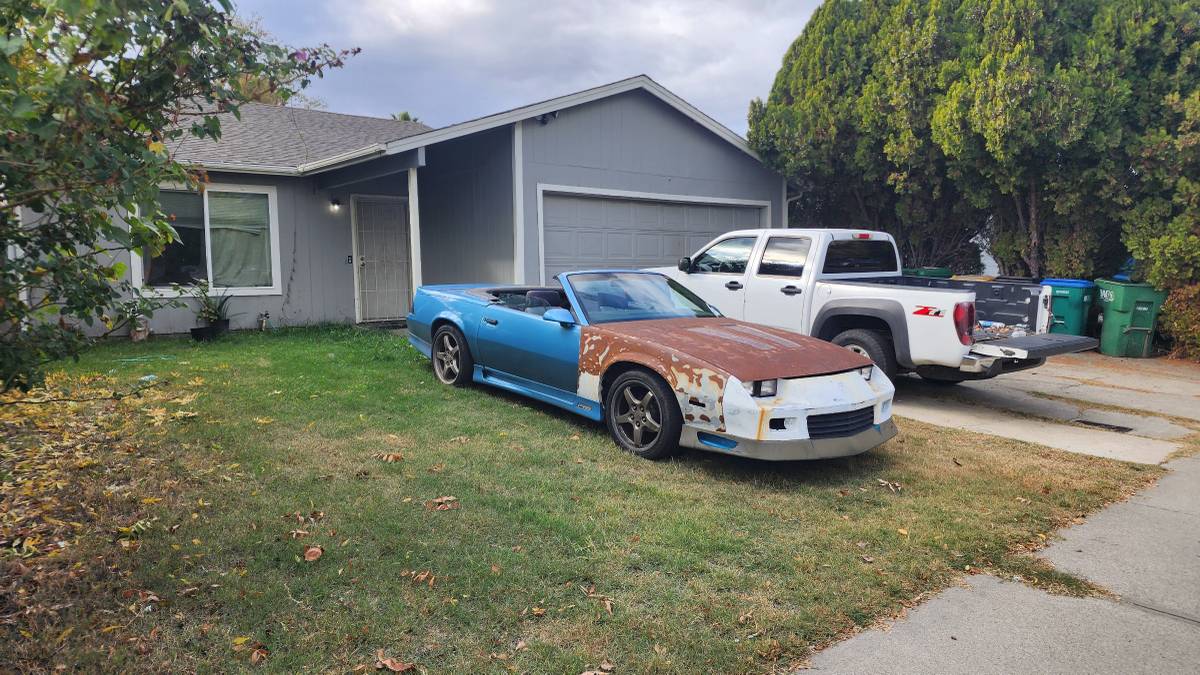 Chevy-camaro-rs-1991