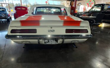Chevy-camaro-z11-pace-car-convertible-1969-12