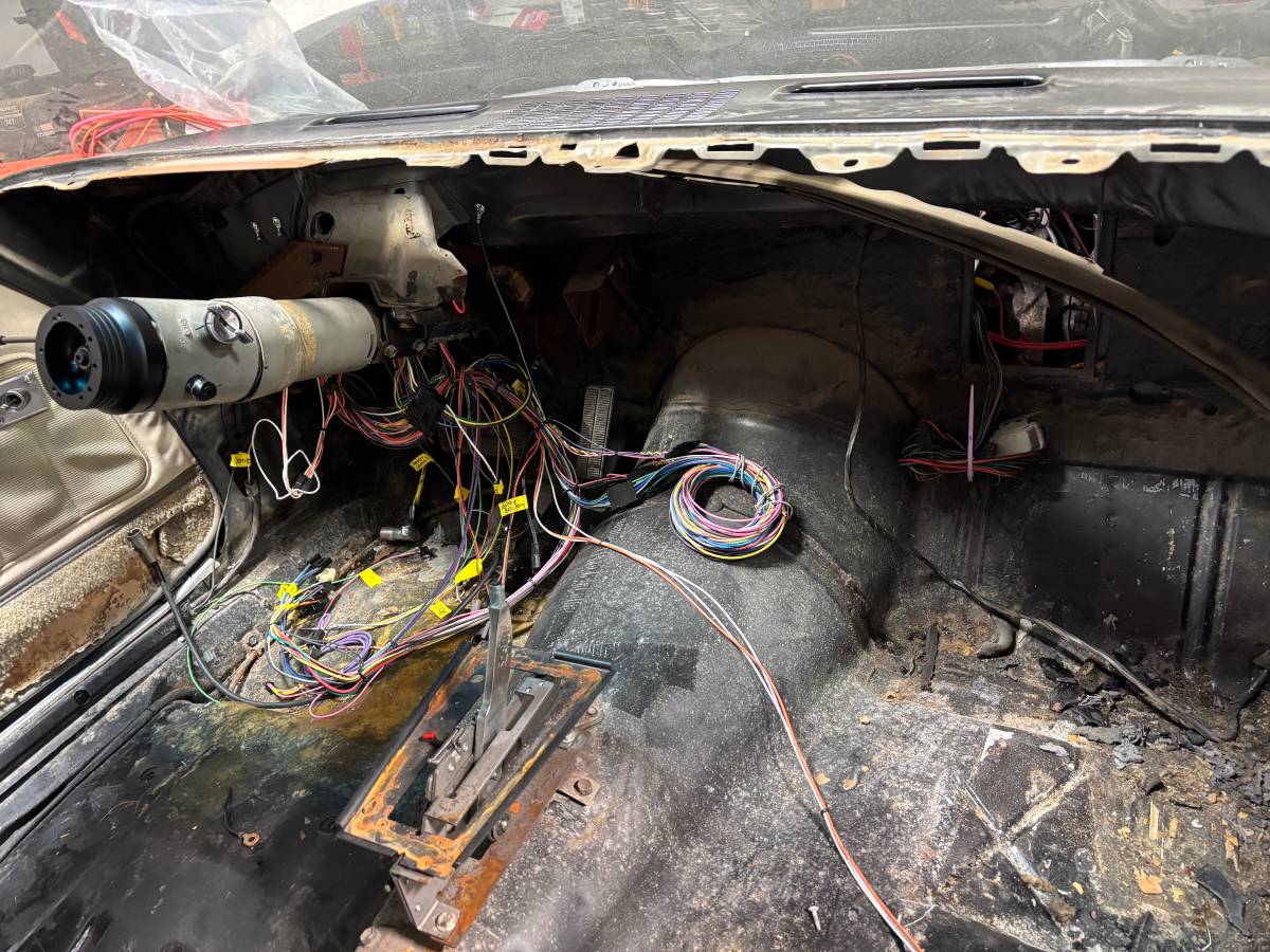 Chevy-camaro-z28-1979-grey-4