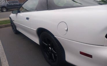 Chevy-camaro-z28-1995-white-2