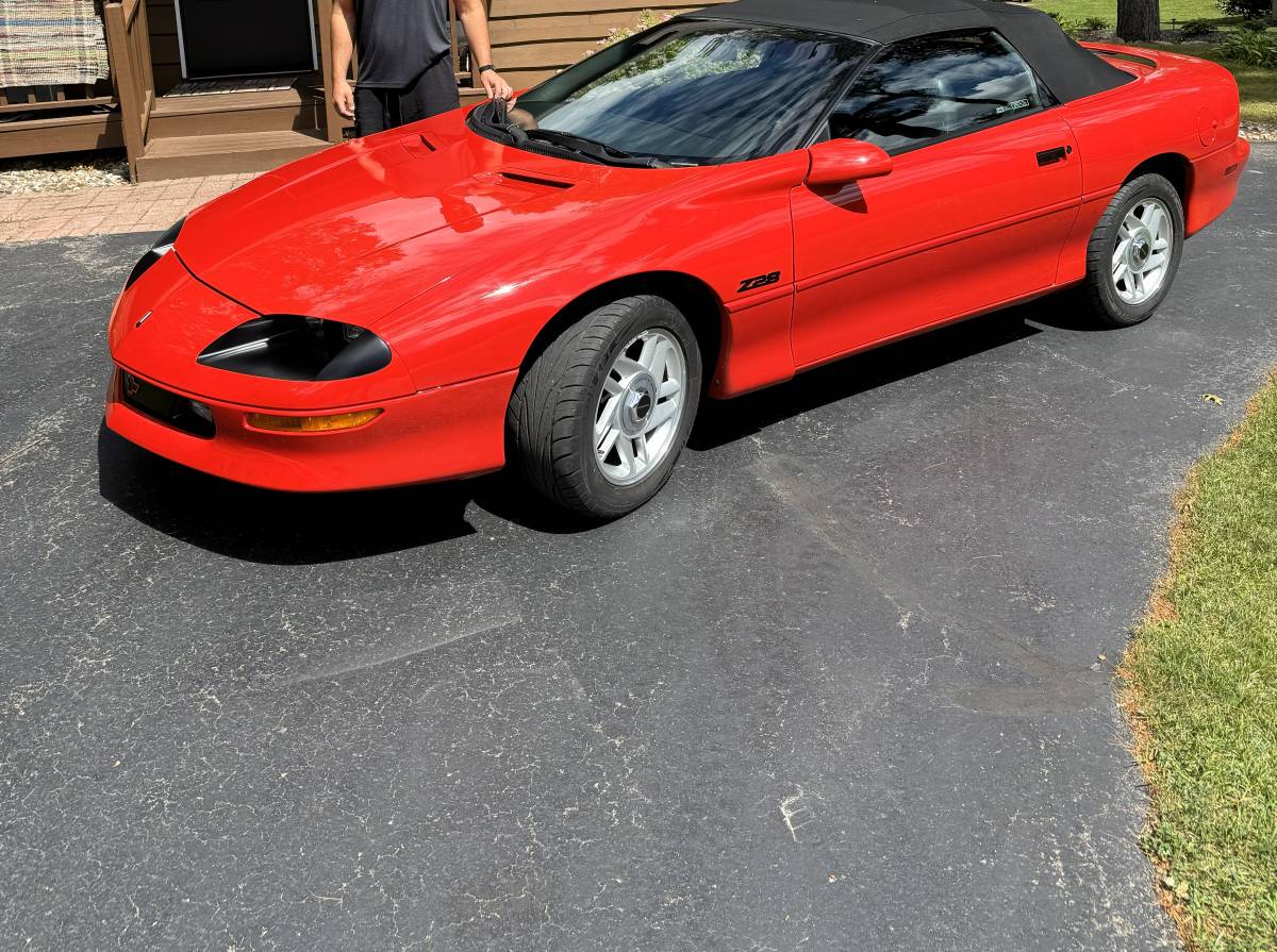Chevy-camaro-z28-1996-red-1