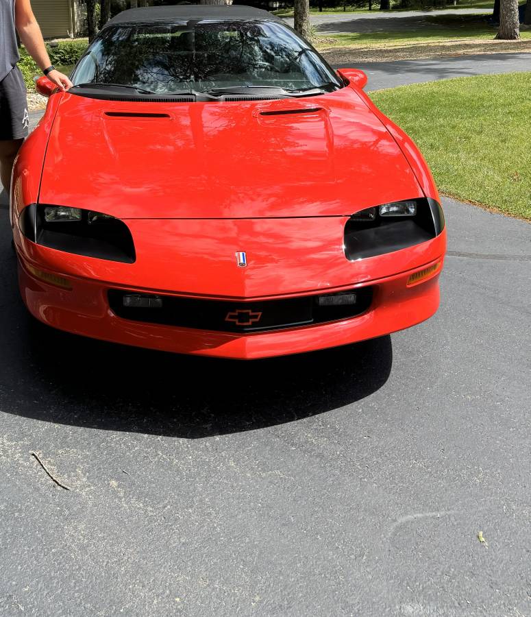 Chevy-camaro-z28-1996-red