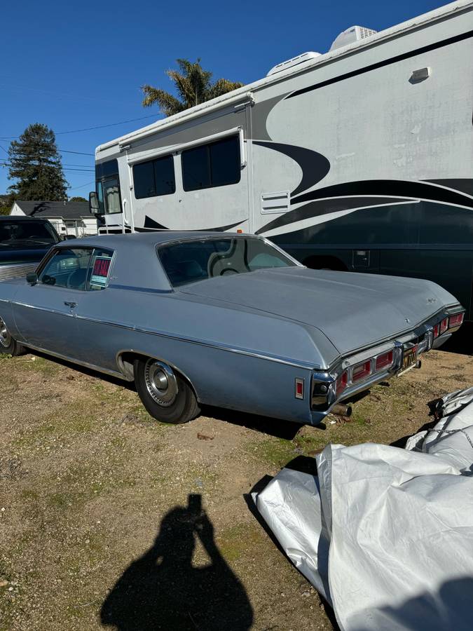 Chevy-caprice-1969-blue