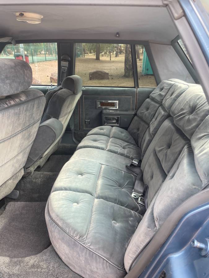 Chevy-caprice-1985-10