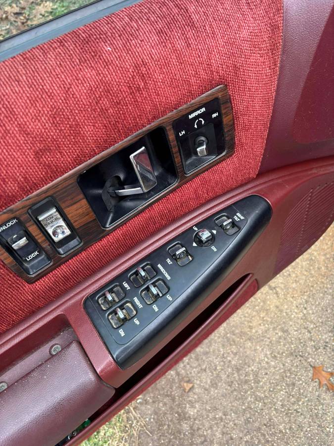 Chevy-caprice-1991-custom-5