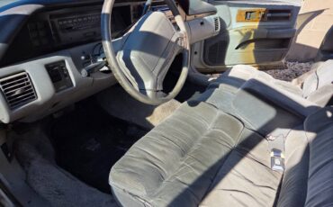 Chevy-caprice-1992-white-10