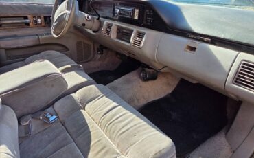 Chevy-caprice-1992-white-4