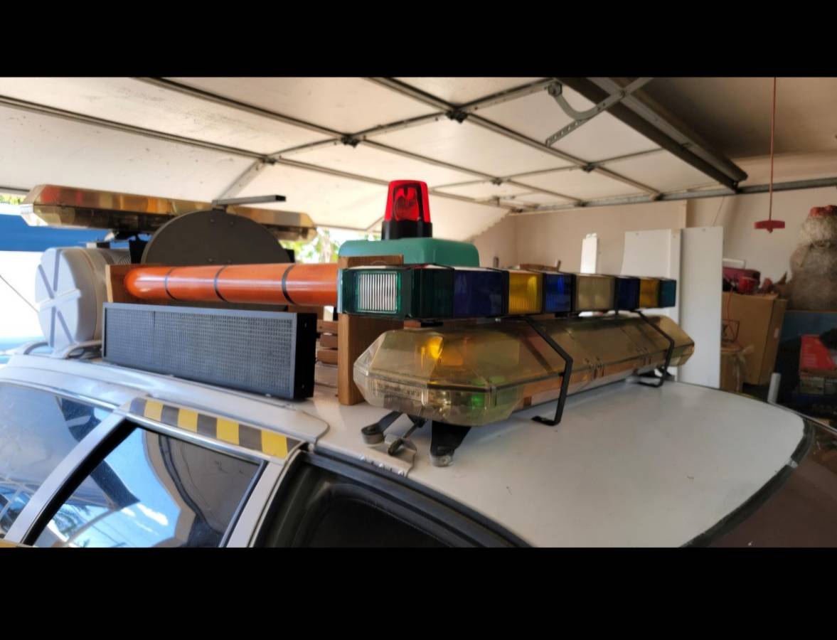 Chevy-caprice-1994-white-3