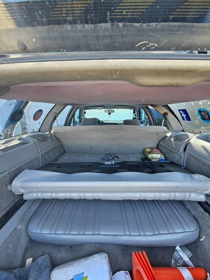 Chevy-caprice-1994-white-9