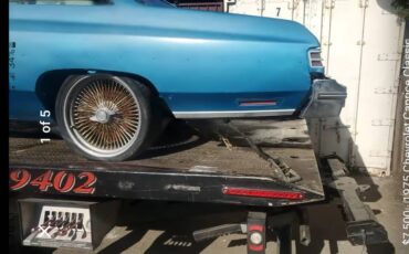 Chevy-caprice-classic-1975-blue-14