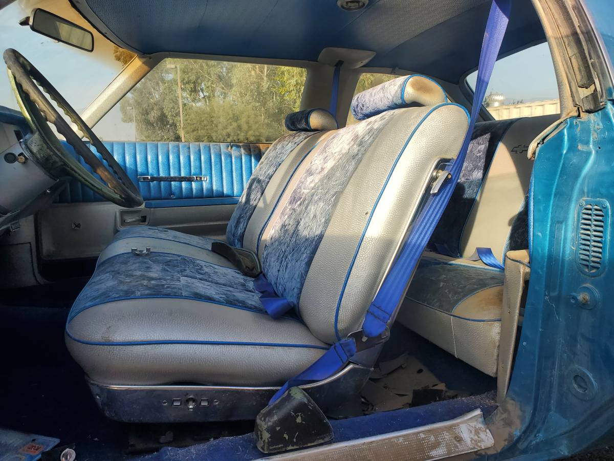 Chevy-caprice-classic-1975-blue-3