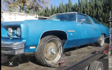 Chevy-caprice-classic-1975-blue