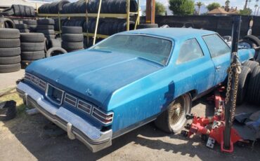 Chevy-caprice-classic-1975-blue-5
