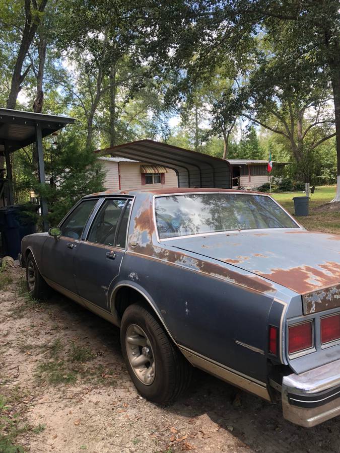 Chevy-caprice-classic-1984-blue-1