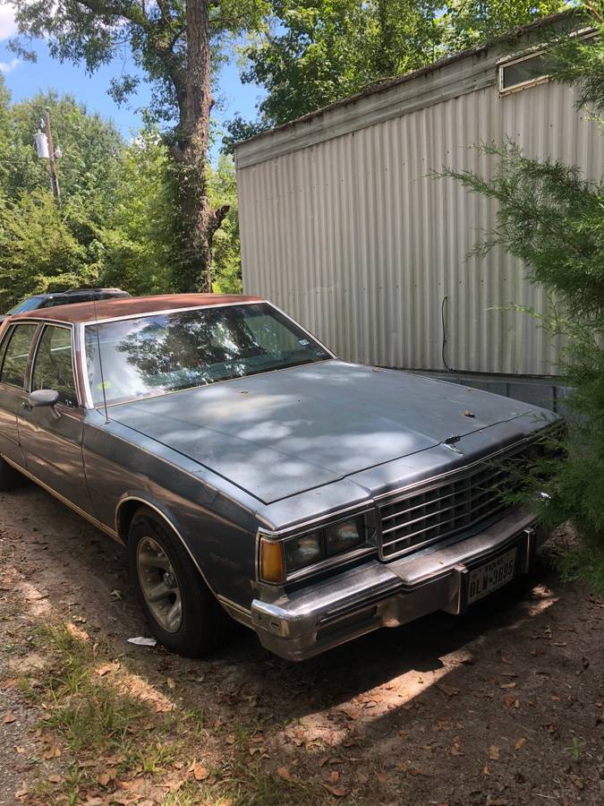 Chevy-caprice-classic-1984-blue