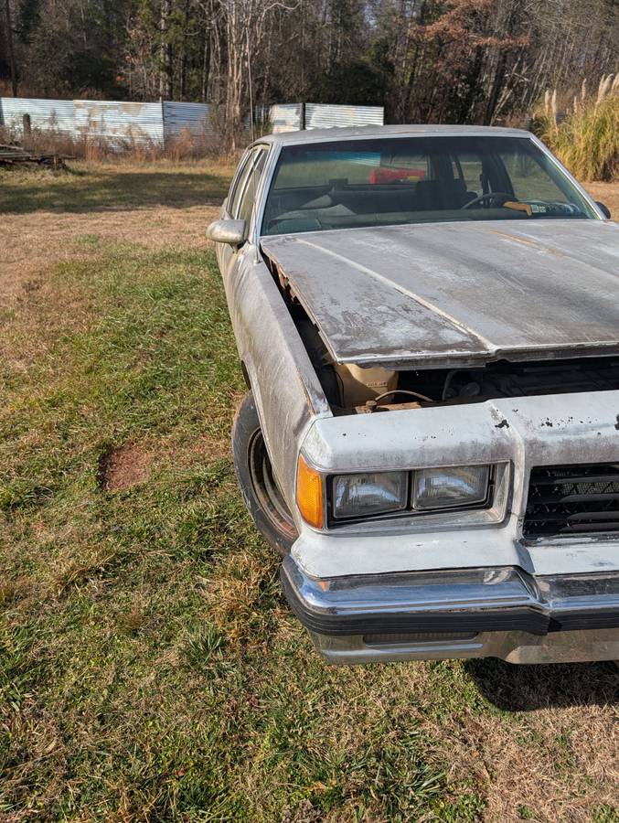 Chevy-caprice-classic-1986-silver-2