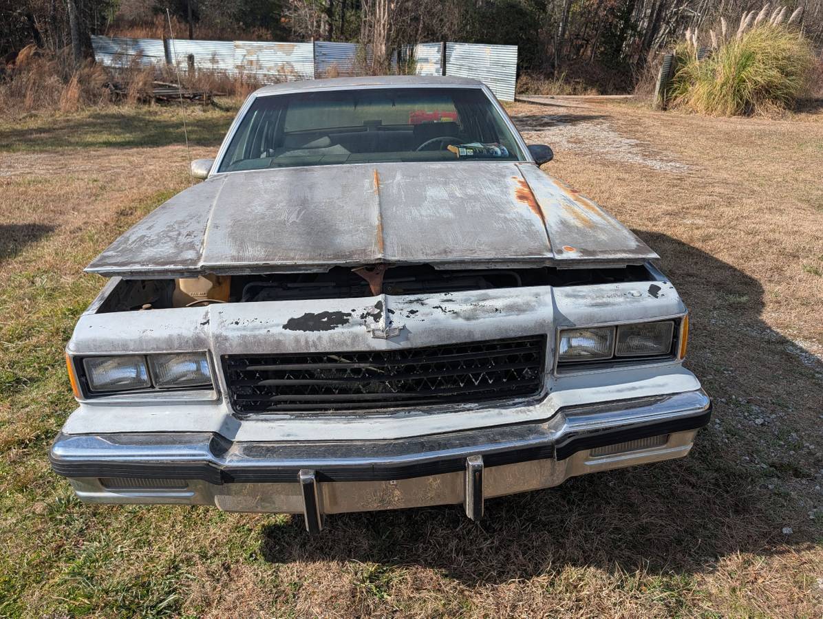 Chevy-caprice-classic-1986-silver-7