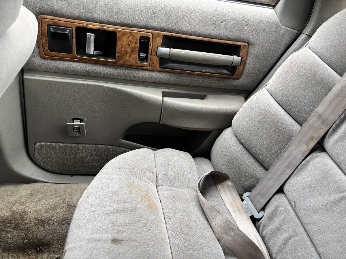 Chevy-caprice-ford-f-100-1993-12