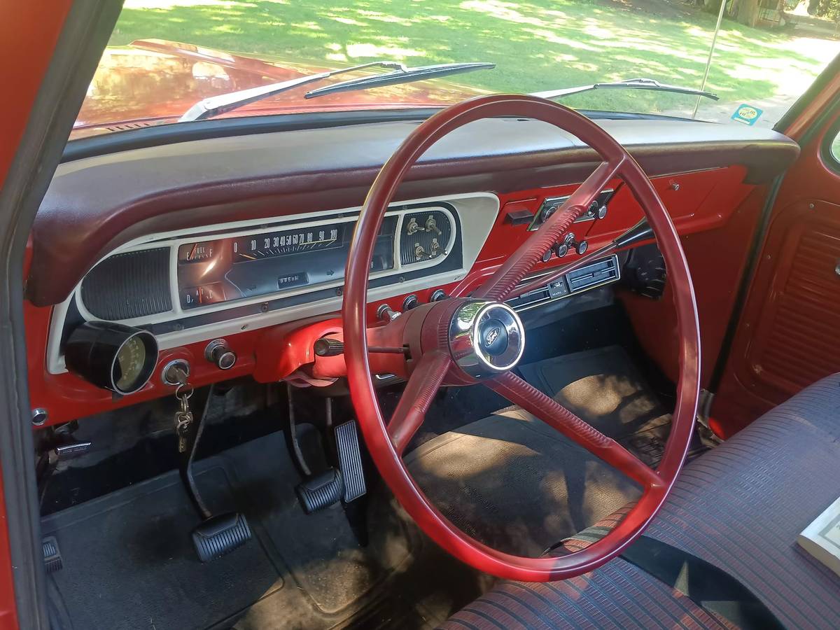 Chevy-caprice-ford-f-100-1993-17