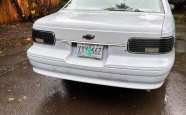 Chevy-caprice-ford-f-100-1993