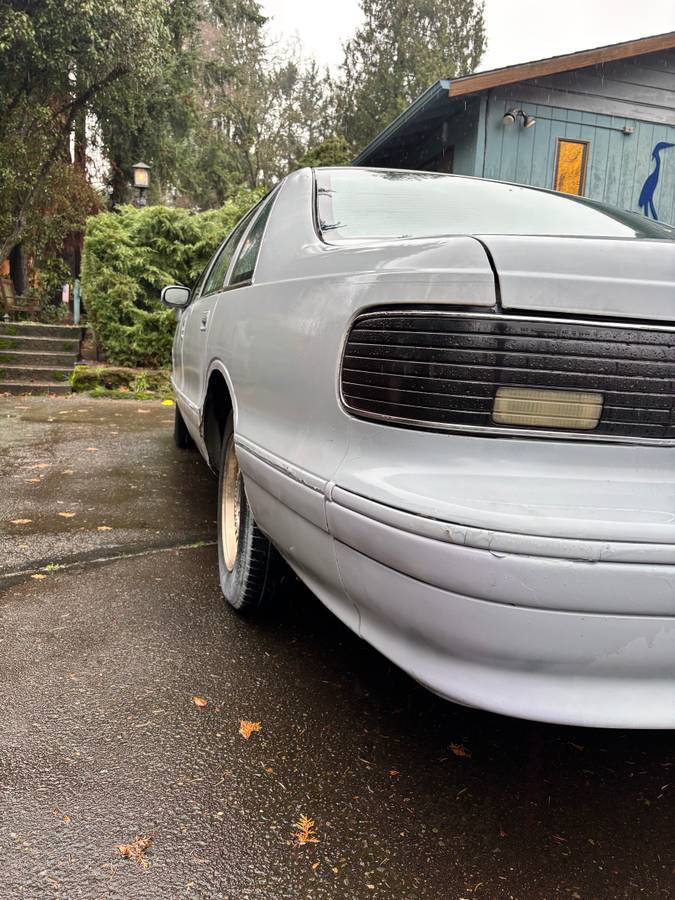 Chevy-caprice-ford-f-100-1993-8