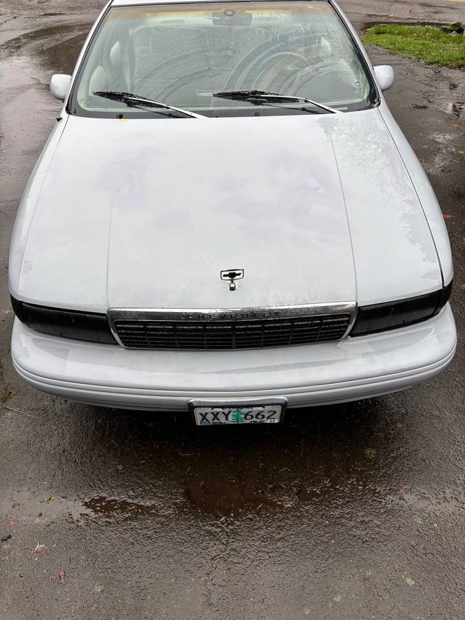 Chevy-caprice-ford-f-100-1993-9