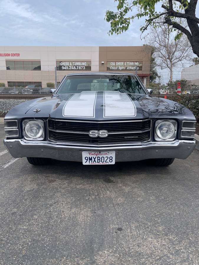Chevy-chevelle-1971-grey-14