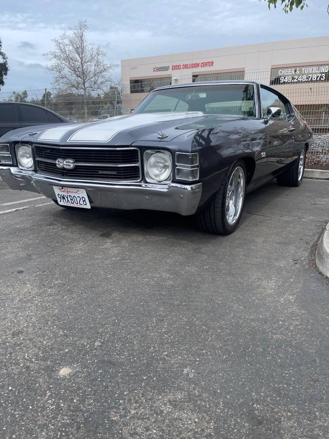 Chevy-chevelle-1971-grey-15