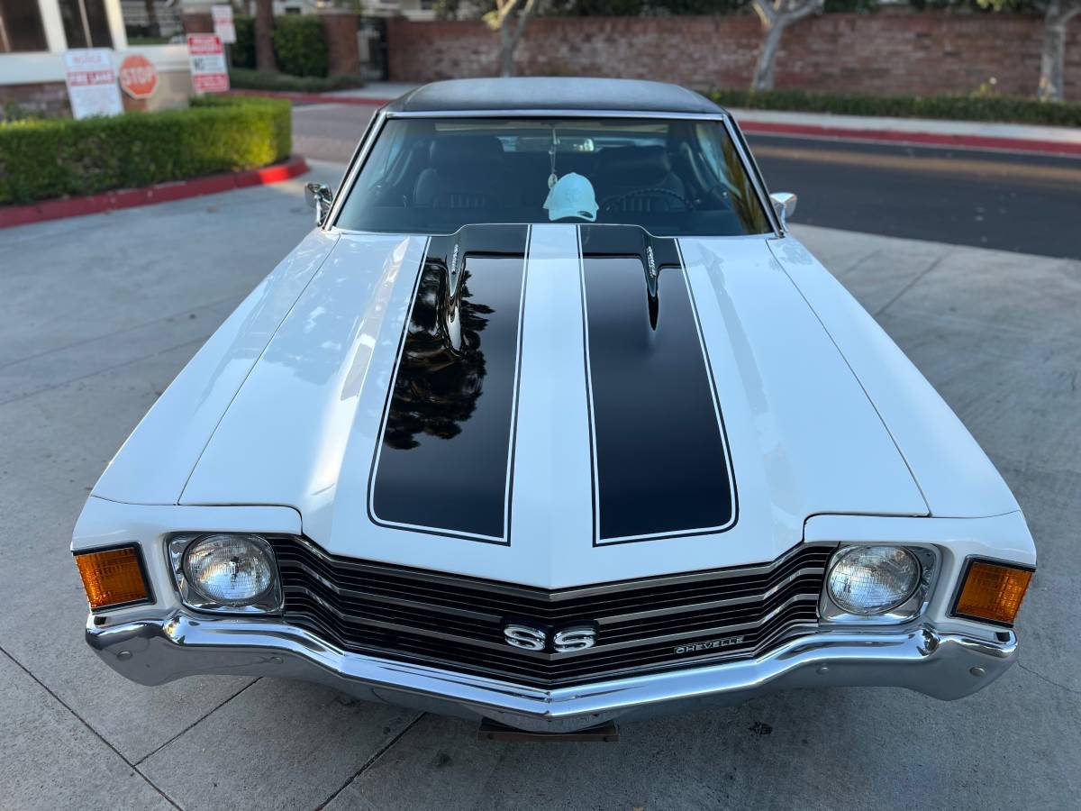 Chevy-chevelle-ss-1972-white-41