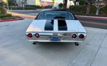 Chevy-chevelle-ss-1972-white-54