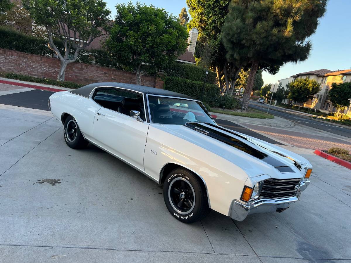 Chevy-chevelle-ss-1972-white-68