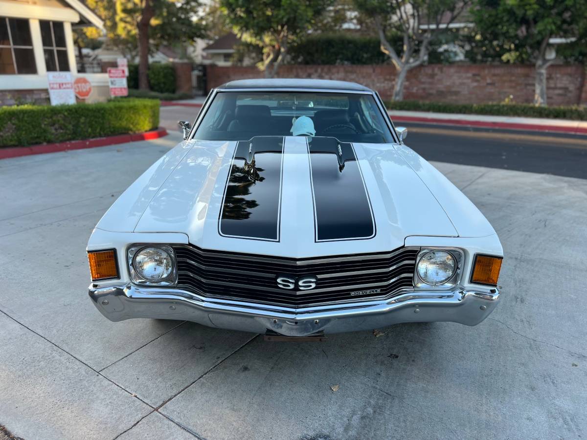 Chevy-chevelle-ss-1972-white-78
