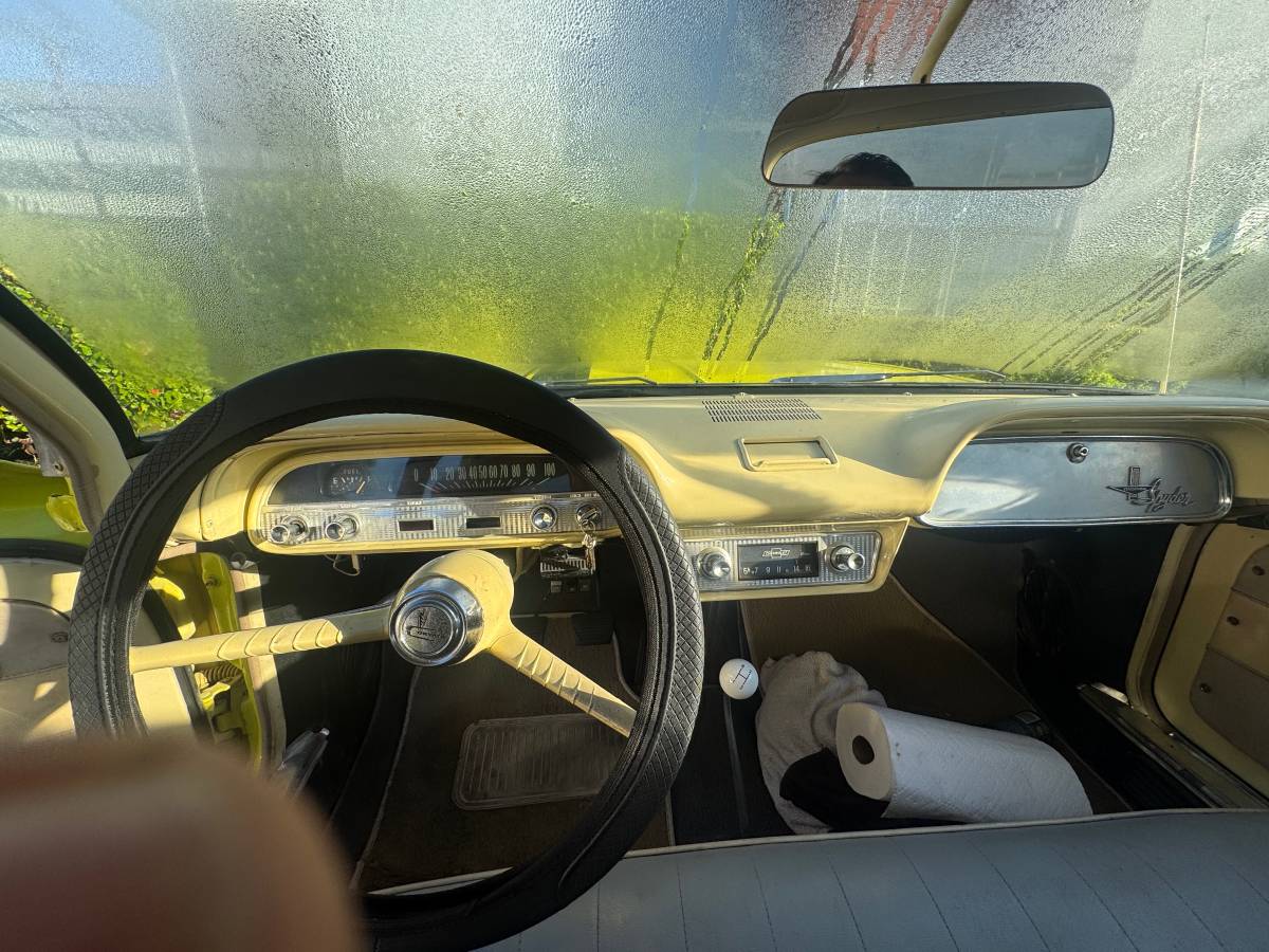 Chevy-corvair-1962-15