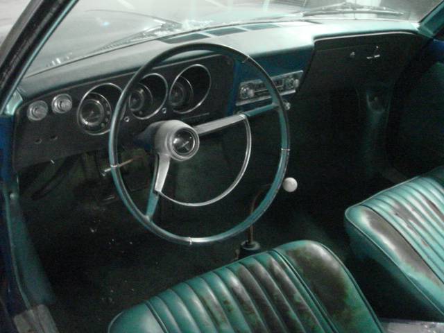 Chevy-corvair-1966-blue-8