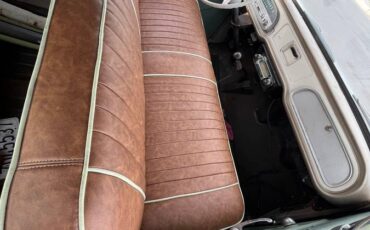 Chevy-corvair-greenbrier-1965-green-14