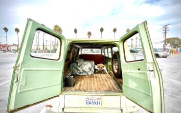 Chevy-corvair-greenbrier-1965-green-3