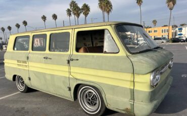 Chevy-corvair-greenbrier-1965-green-5