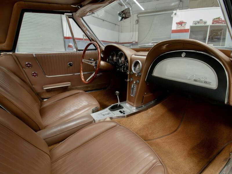 Chevy-corvette-1964-brown