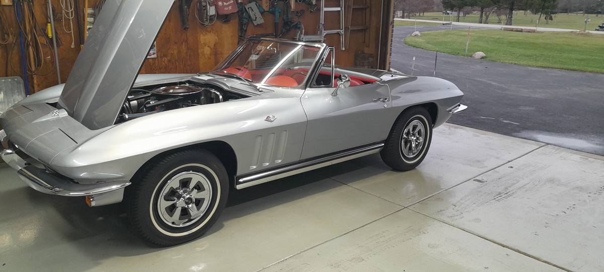 Chevy-corvette-1965-silver-5