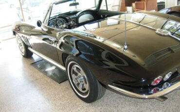 Chevy-corvette-1966-black-1