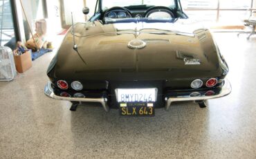 Chevy-corvette-1966-black-2