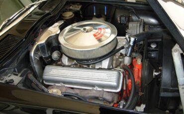 Chevy-corvette-1966-black-4