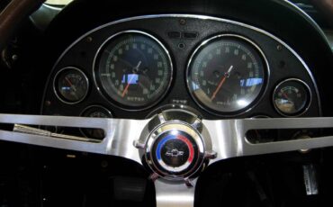 Chevy-corvette-1966-black-5