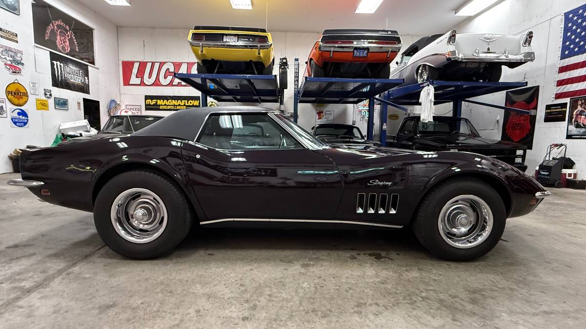 Chevy-corvette-1969-28