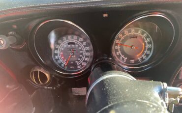 Chevy-corvette-1975-red-6