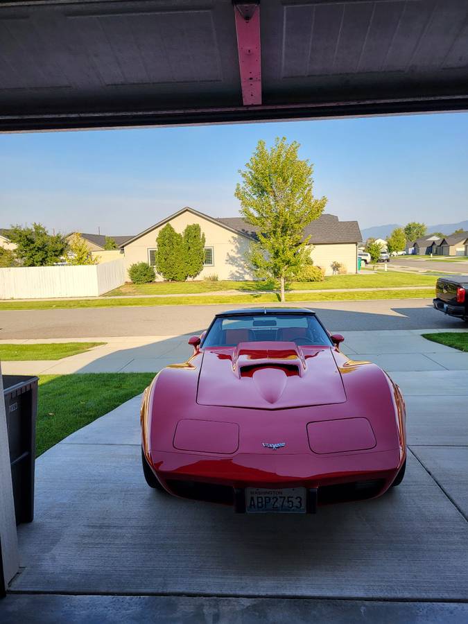 Chevy-corvette-1977-red-1