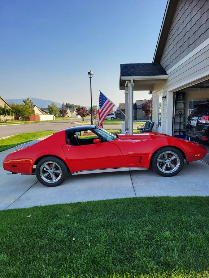 Chevy-corvette-1977-red